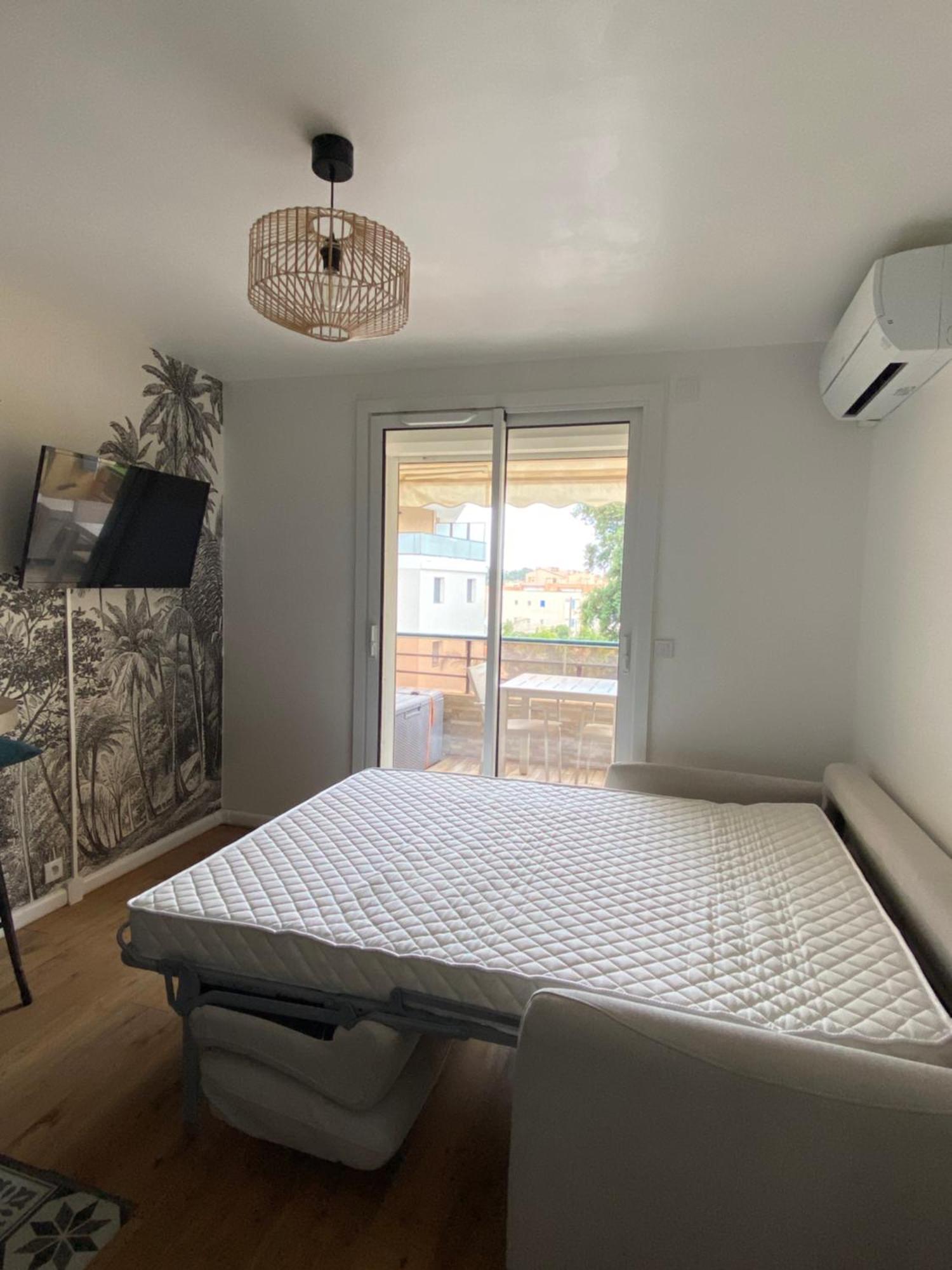 Studio 150 M De Plage Golfe De Saint-Tropez Cavalaire-sur-Mer Ngoại thất bức ảnh