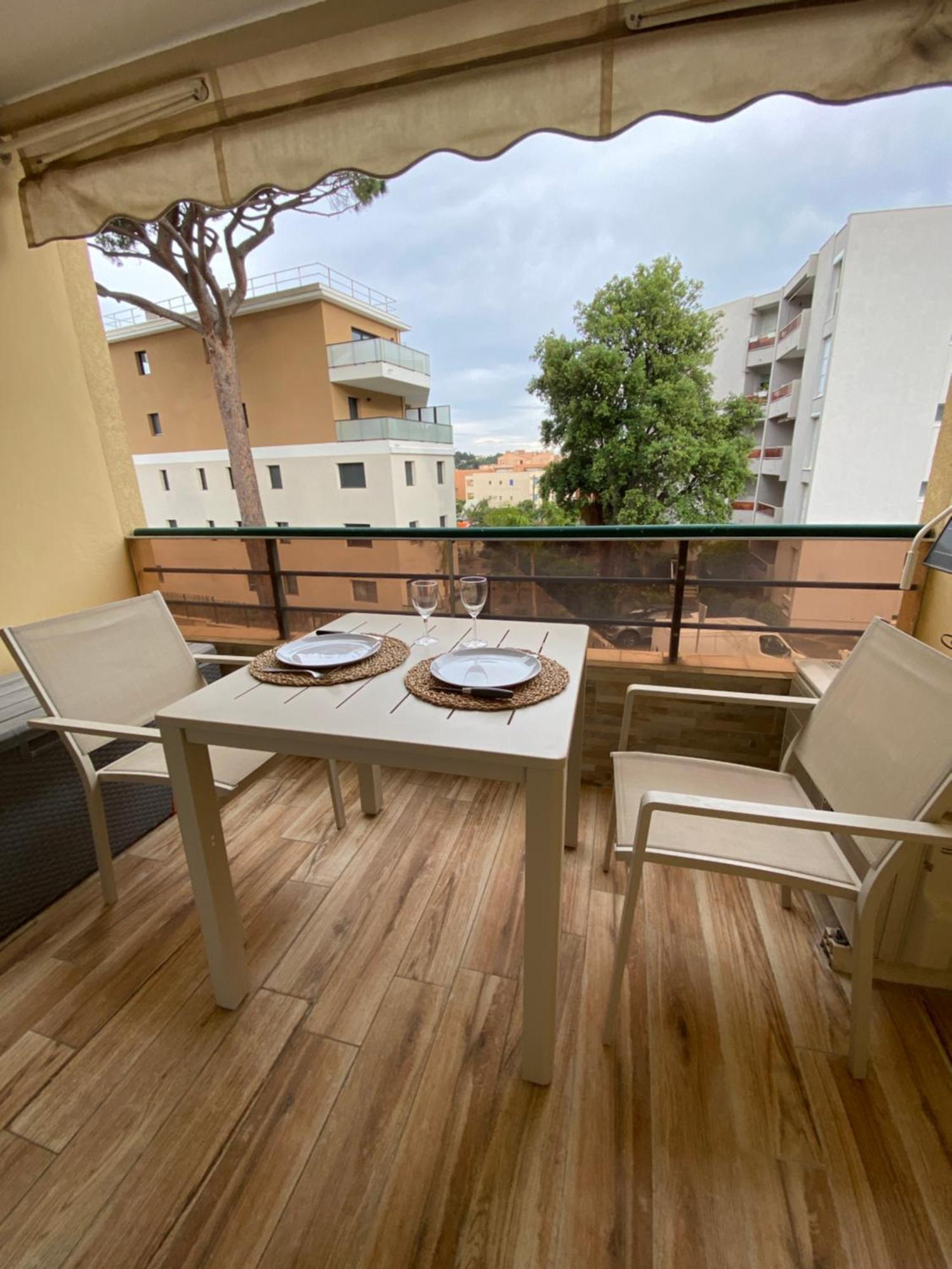 Studio 150 M De Plage Golfe De Saint-Tropez Cavalaire-sur-Mer Ngoại thất bức ảnh